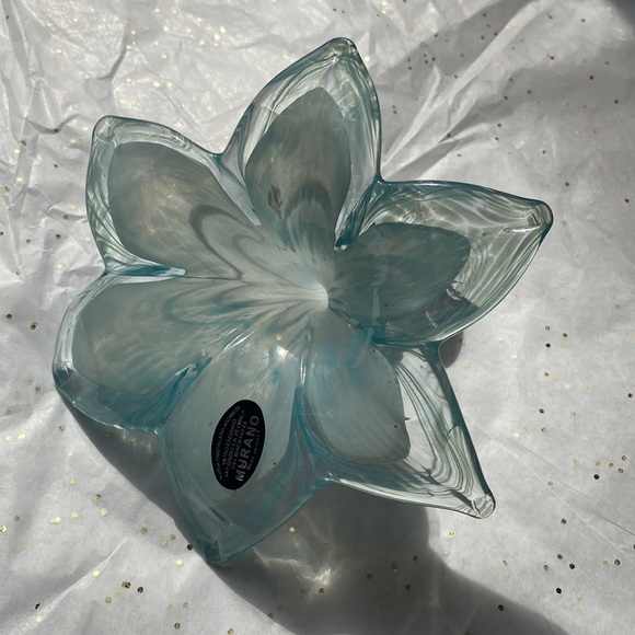 SOLD IN BUNDLE -! Murano Blue Swirl Art Glass Flower - Picture 5 of 9